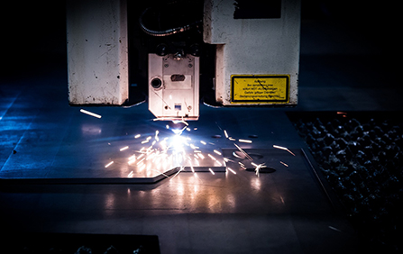 <font style='font-size:24px;font-weight:bold'> 產(chǎn)品質(zhì)量</font><br/>專(zhuān)注于生產(chǎn)各種PVC保鮮膜流延生產(chǎn)線(xiàn)、<br/>PVC保鮮膜吹膜生產(chǎn)線(xiàn)、PVC透明包裝膜生產(chǎn)線(xiàn)、TPU薄膜生產(chǎn)線(xiàn)等